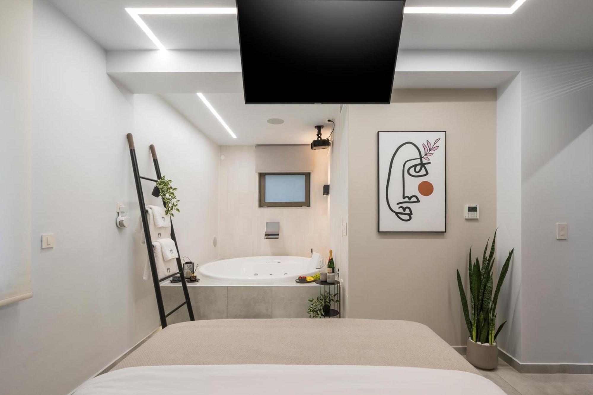 Π Suite Project: Smart Bnb ハニア エクステリア 写真