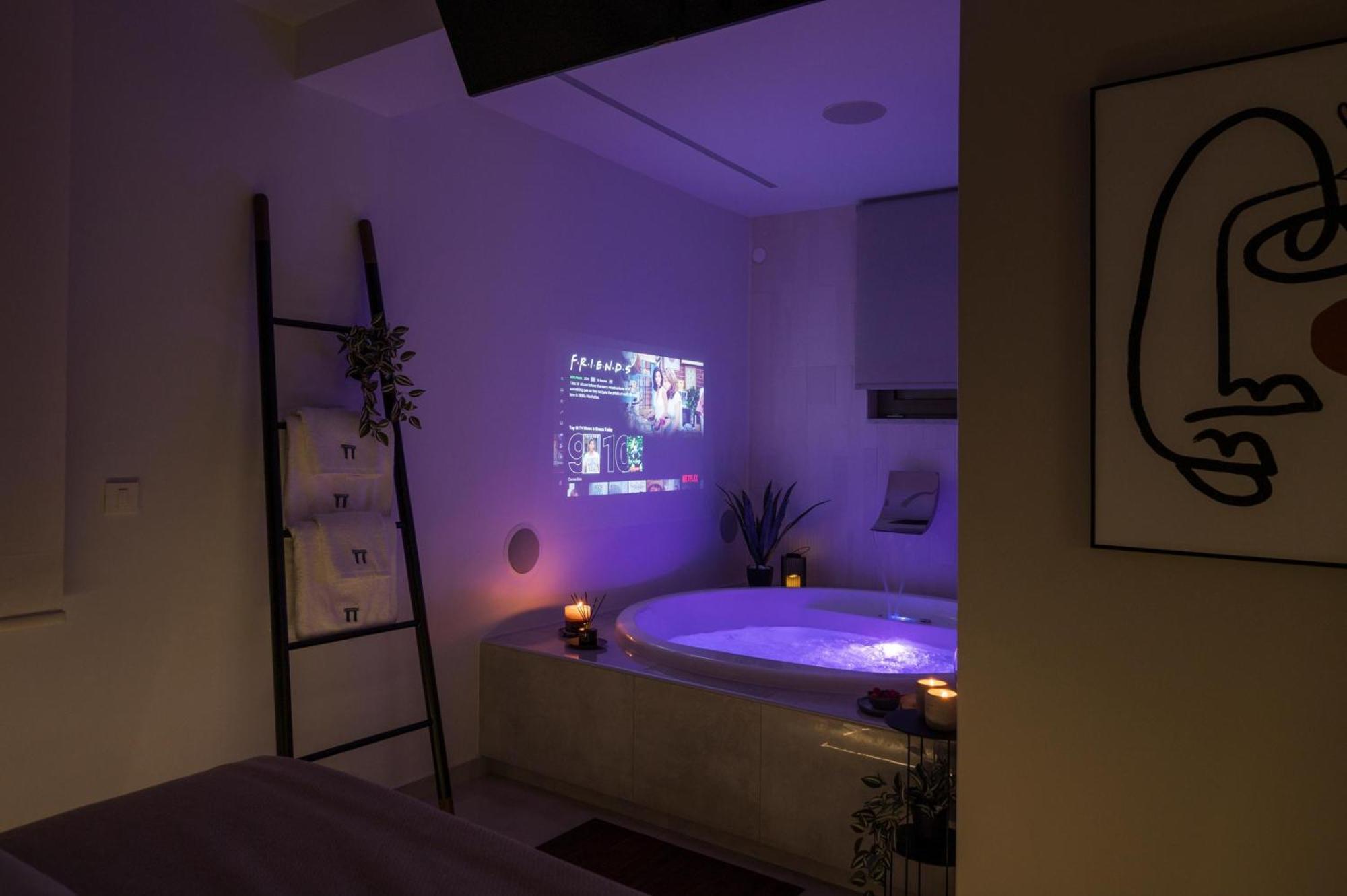 Π Suite Project: Smart Bnb ハニア エクステリア 写真
