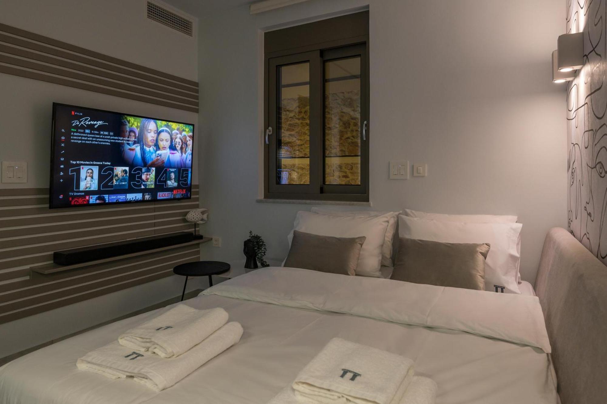 Π Suite Project: Smart Bnb ハニア エクステリア 写真