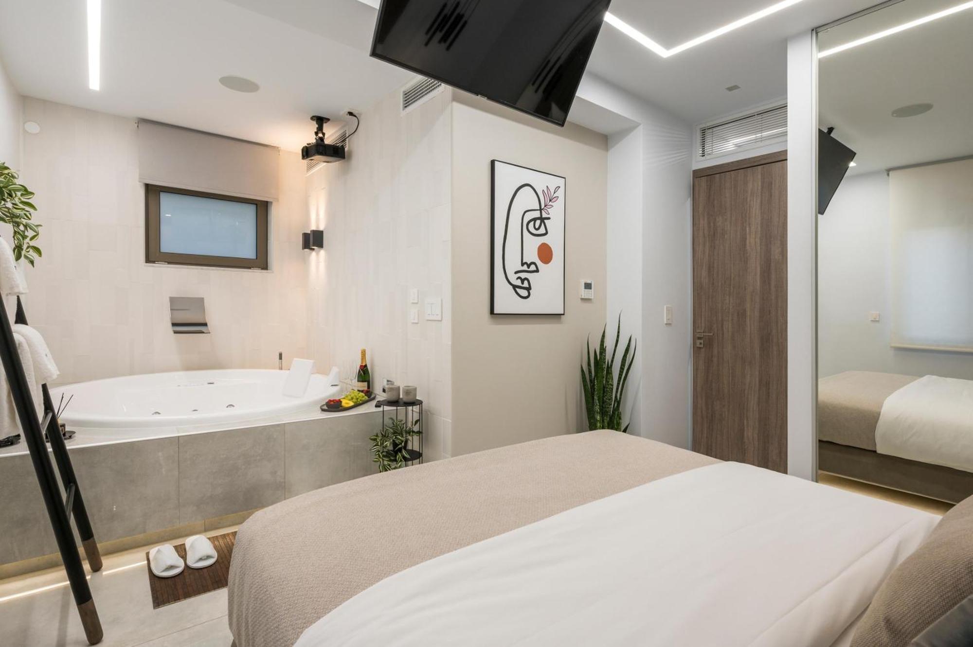 Π Suite Project: Smart Bnb ハニア エクステリア 写真